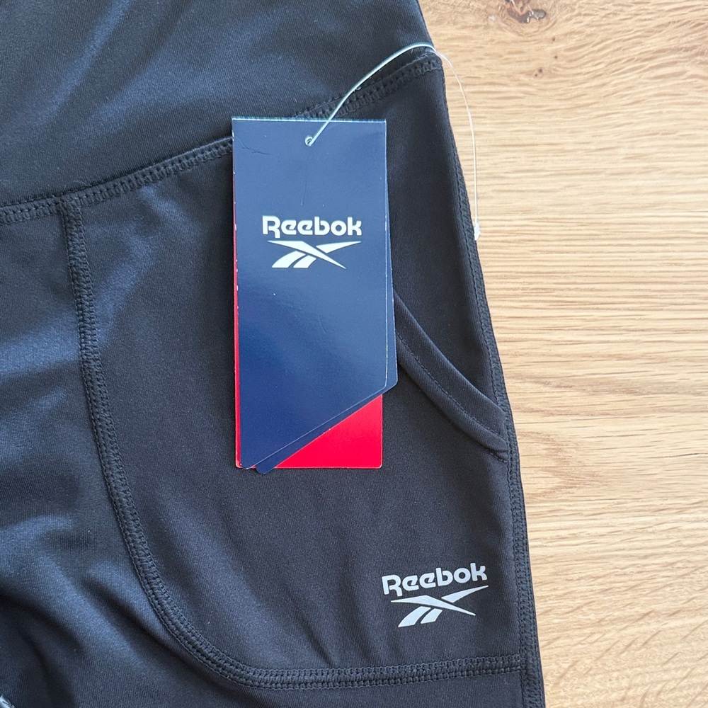 NWT Reebok Black Performance Pocket Leggings with Drawstring - Picture 2 of 8